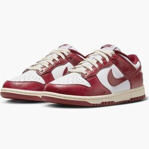 Nike Dunk Low Premium